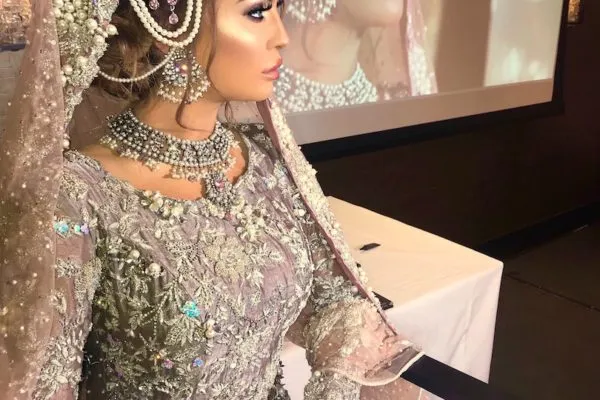 Facetune_16-11-2018-19-42-19